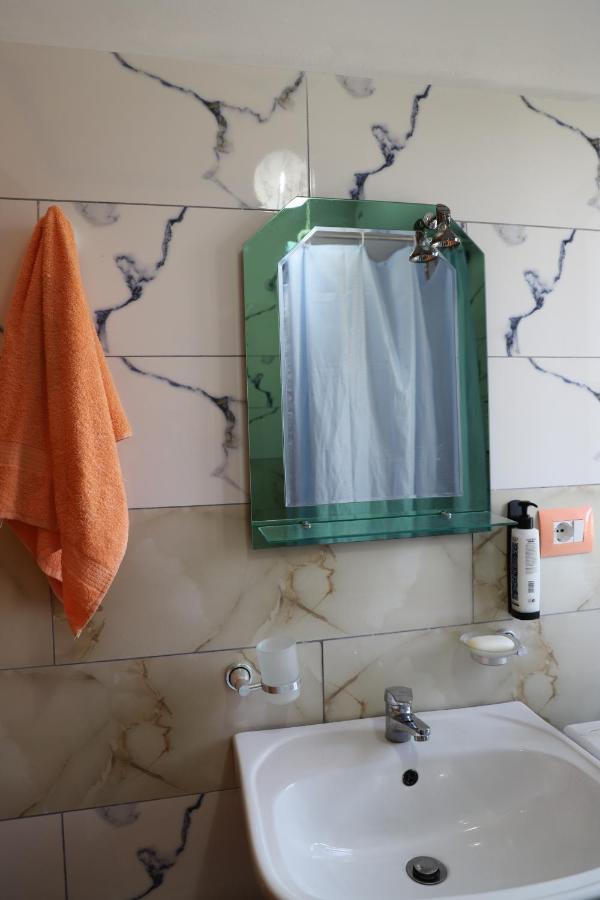 Villa Rexho Берат Экстерьер фото